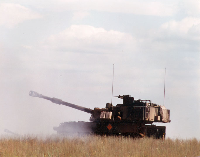 arty-168.jpg (44120 bytes)