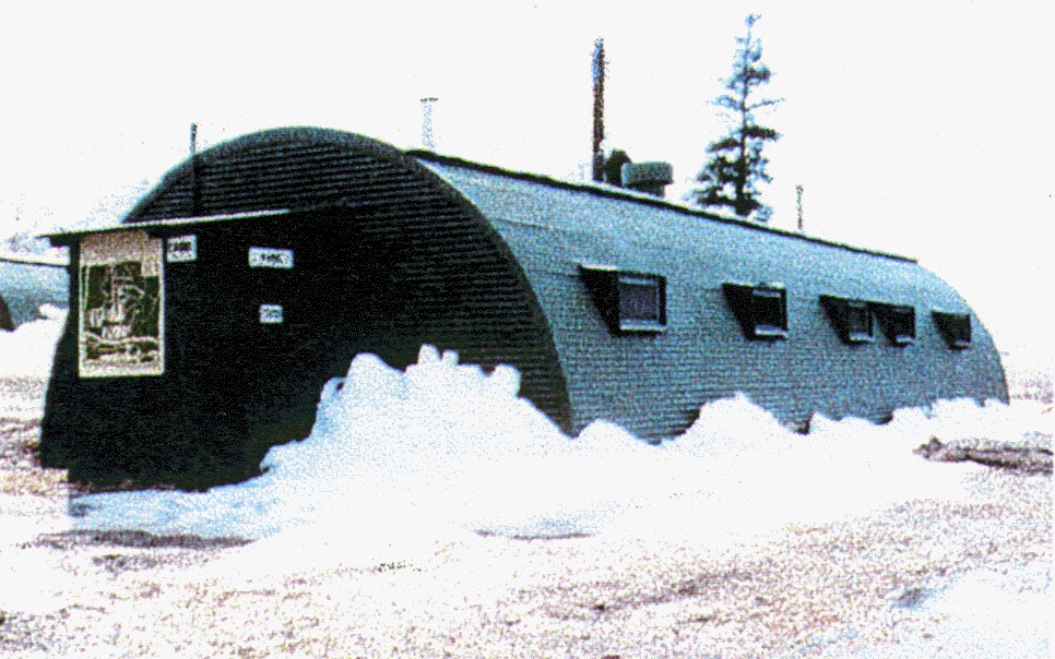 hut.gif (219560 bytes)