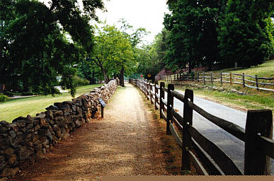 road.jpg (41735 bytes)