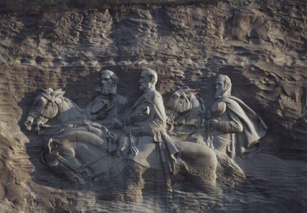 stonemtn.jpg (51048 bytes)